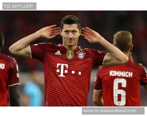 莱万重返安联球场引发拜仁球迷愤怒怒斥忘恩负义行为